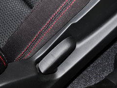2014款 1.6L 手动 两驱豪华版