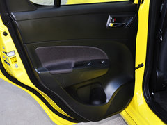 2014款 1.6L 手动 两驱豪华版