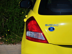 2014款 1.6L 手动 两驱豪华版