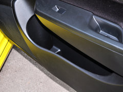 2014款 1.6L 手动 两驱豪华版