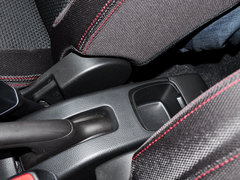 2014款 1.6L 手动 两驱豪华版