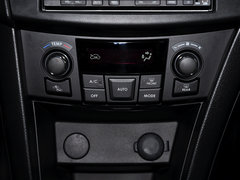 2014款 1.6L 手动 两驱豪华版