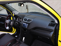 2014款 1.6L 手动 两驱豪华版