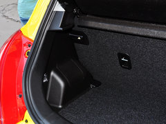 2014款 1.6L 手动 两驱豪华版