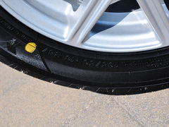 2014款 1.6L 手动 两驱豪华版