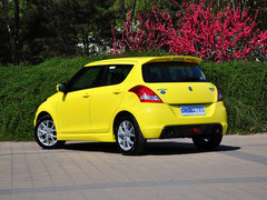 2014款 1.6L 手动 两驱豪华版