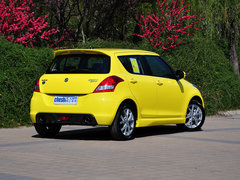 2014款 1.6L 手动 两驱豪华版