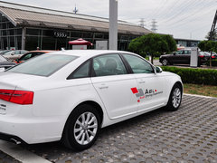 2014款 30 FSI 豪华型