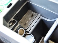 2014款 改款 2.5L CVT 两驱舒适版 5座