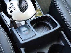 2014款 改款 2.5L CVT 两驱舒适版 5座