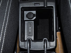 2014款 改款 2.0L CVT 两驱标准版 5座