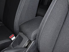 2014款 改款 2.0L CVT 两驱标准版 5座
