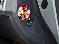 2014款 改款 2.0L CVT 两驱标准版 5座