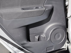 2014款 改款 2.0L CVT 两驱标准版 5座