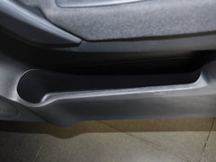 2014款 改款 2.0L CVT 两驱标准版 5座