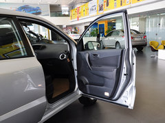 2014款 改款 2.0L CVT 两驱标准版 5座