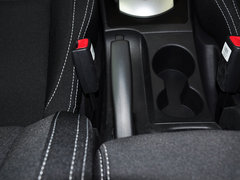 2014款 改款 2.0L CVT 两驱标准版 5座