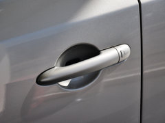 2014款 改款 2.0L CVT 两驱标准版 5座