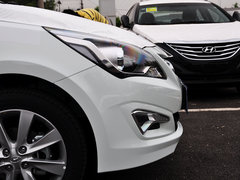 2014款 三厢 1.4L 手动 顶级型TOP