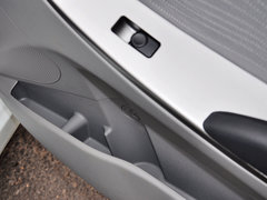 2014款 三厢 1.4L 手动 顶级型TOP