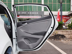 2014款 三厢 1.4L 手动 顶级型TOP