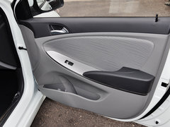 2014款 三厢 1.4L 手动 顶级型TOP