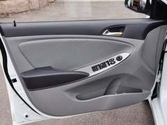 2014款 三厢 1.4L 手动 顶级型TOP
