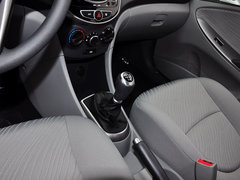 2014款 三厢 1.4L 手动 顶级型TOP