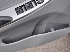 2014款 三厢 1.4L 手动 顶级型TOP