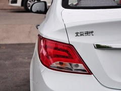 2014款 三厢 1.4L 手动 顶级型TOP