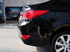 2014款 三厢 1.4L 自动 顶级型TOP