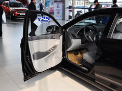 2014款 三厢 1.4L 自动 顶级型TOP