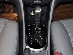 瑞纳 2014款 三厢 1.4L 自动 顶级型TOP