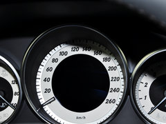 2014款 改款E300L 3.0L 自动 运动豪华型