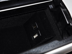 2014款 改款E300L 3.0L 自动 运动豪华型