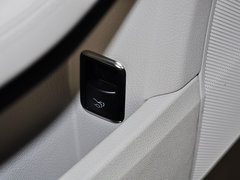 2014款 改款E300L 3.0L 自动 运动豪华型