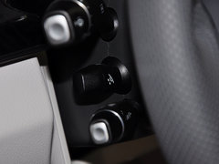 2014款 改款E300L 3.0L 自动 运动豪华型