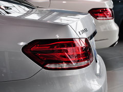 2014款 改款E300L 3.0L 自动 运动豪华型
