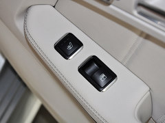 2014款 改款E300L 3.0L 自动 运动豪华型