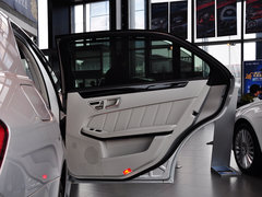 2014款 改款E300L 3.0L 自动 运动豪华型
