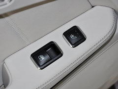 2014款 改款E300L 3.0L 自动 运动豪华型
