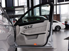 2014款 改款E300L 3.0L 自动 运动豪华型