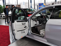 2014款 改款E300L 3.0L 自动 运动豪华型