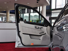 2014款 改款E300L 3.0L 自动 运动豪华型