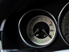 2014款 改款E300L 3.0L 自动 运动豪华型