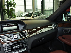 2014款 E260L 1.8T 自动 豪华型