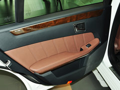 2014款 E260L 1.8T 自动 豪华型
