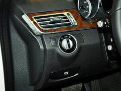 2014款 E260L 1.8T 自动 豪华型