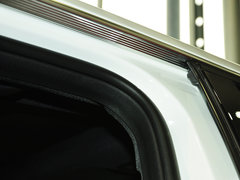 2014款 E260L 1.8T 自动 豪华型