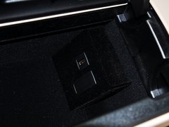 2014款 改款E260L 1.8T 自动 运动型